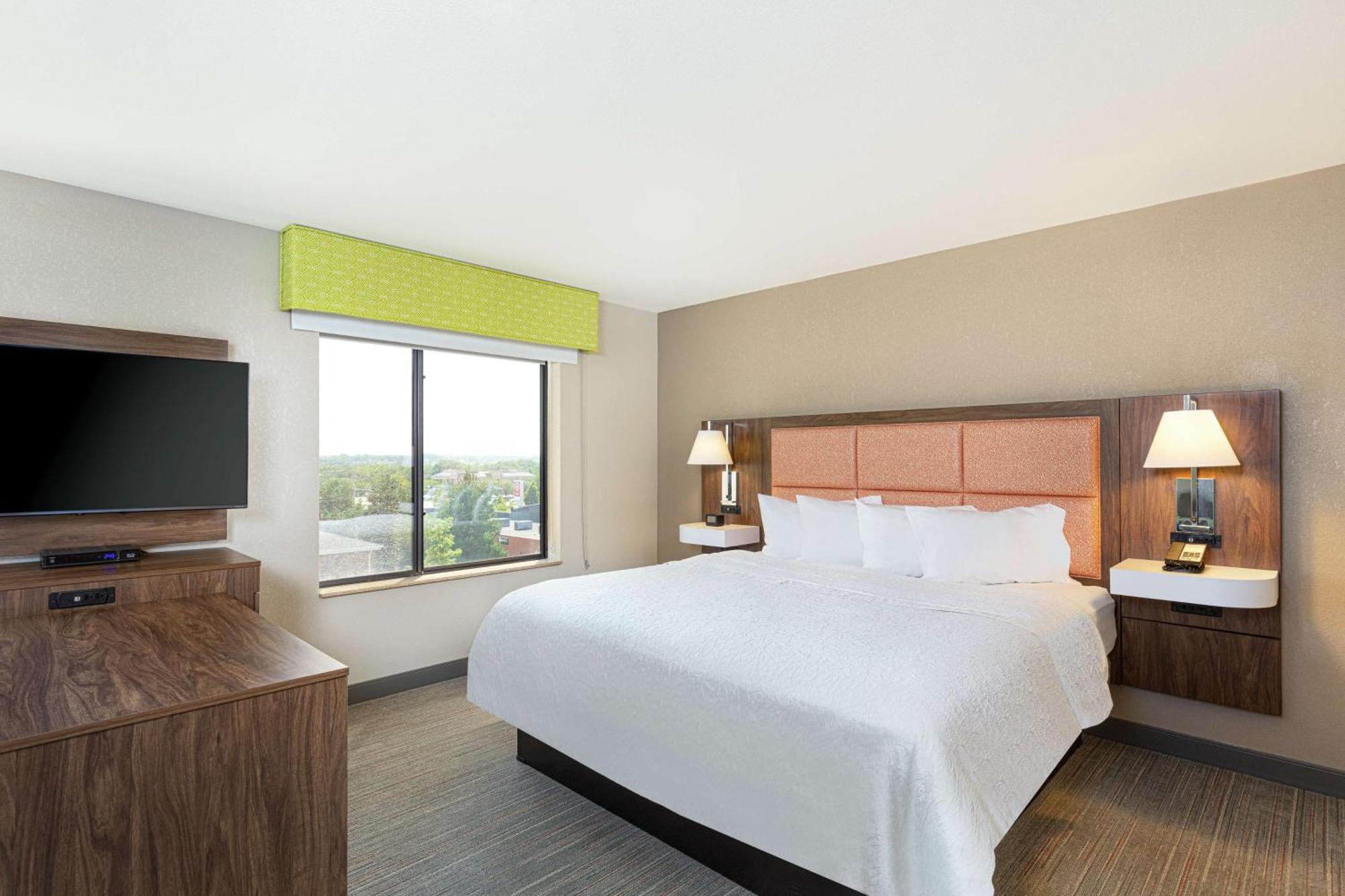Newly Renovated Hampton Inn Omaha West Lakeside Eksteriør billede